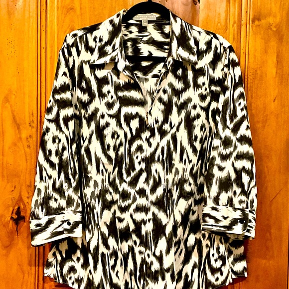 Foxcroft Tops - 🦓Lightweight Foxcroft Zipped Shirt/Jacket🦓